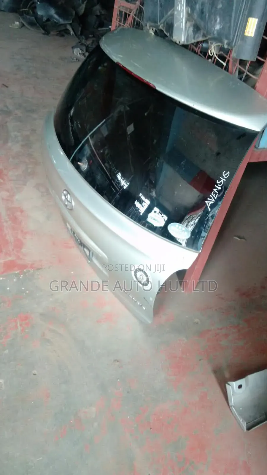 Toyota Avensis Boot/Tailgate