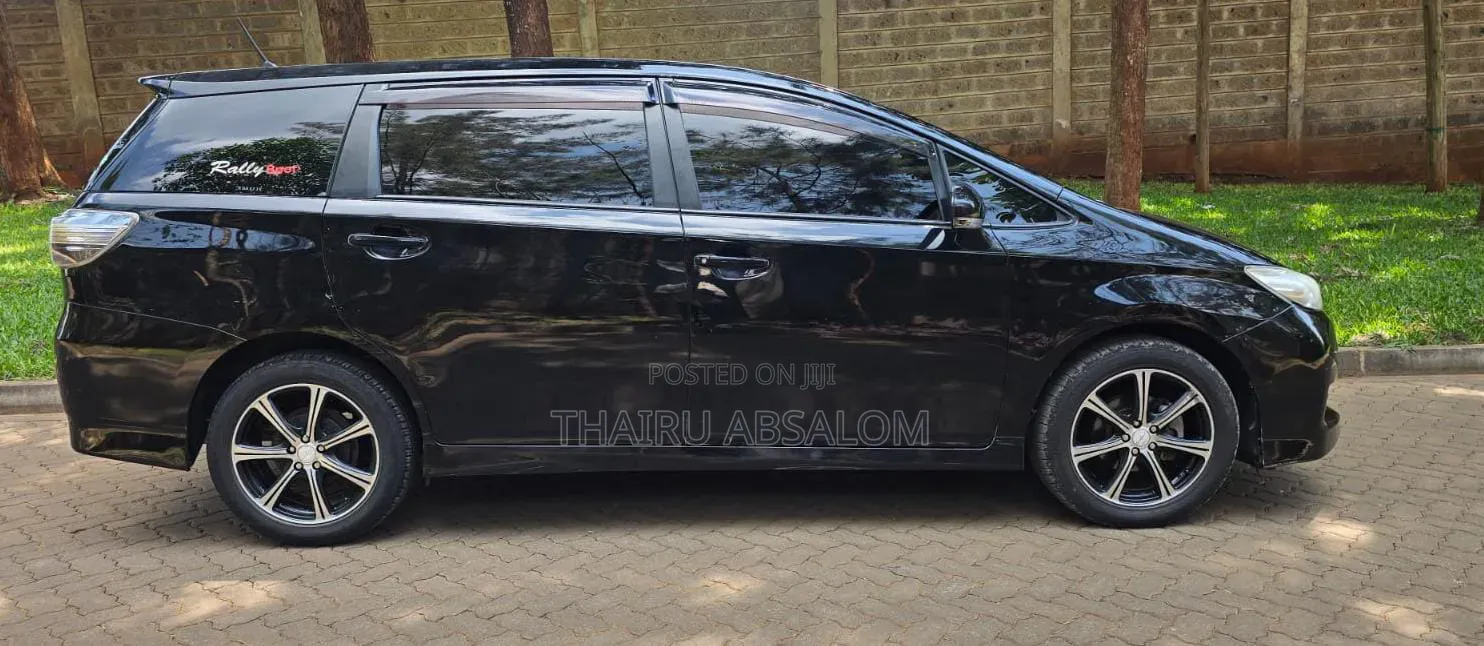 Toyota Wish 2012 Black