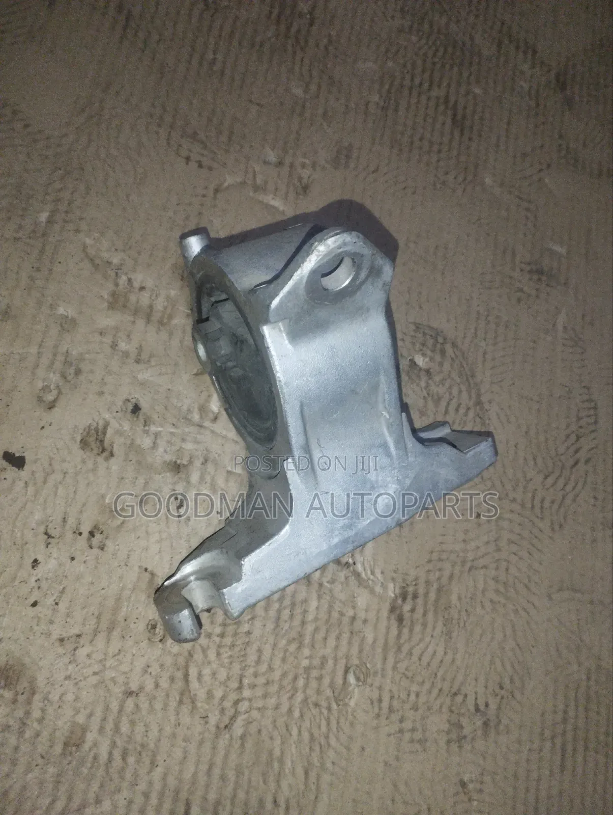 Gearbox Mount Fit Shuttle