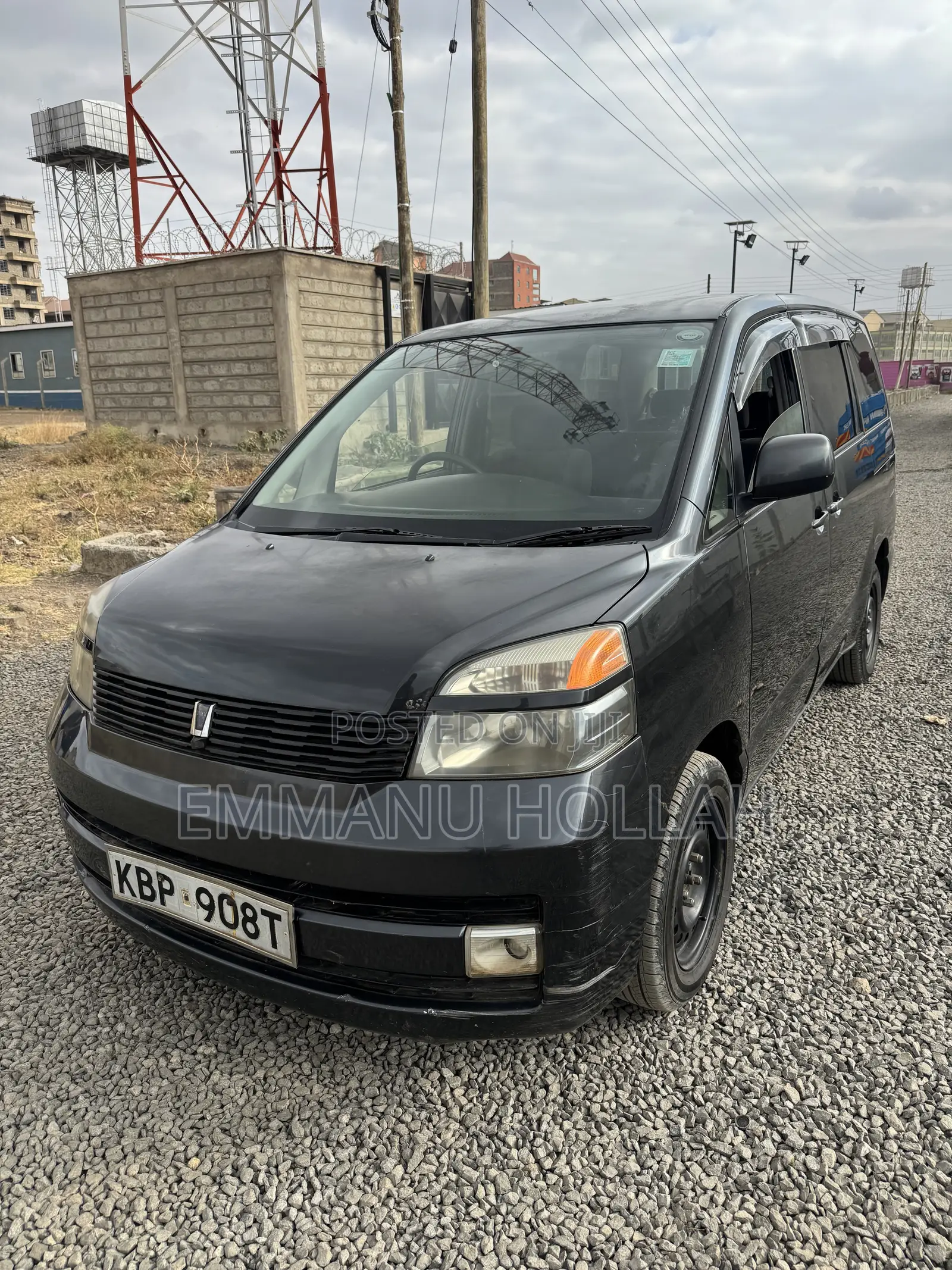 Toyota Voxy X 2WD 8-Seater 2006 Black