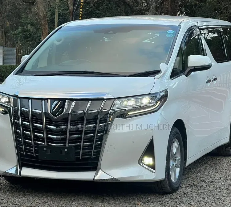 Toyota Alphard 2019 White