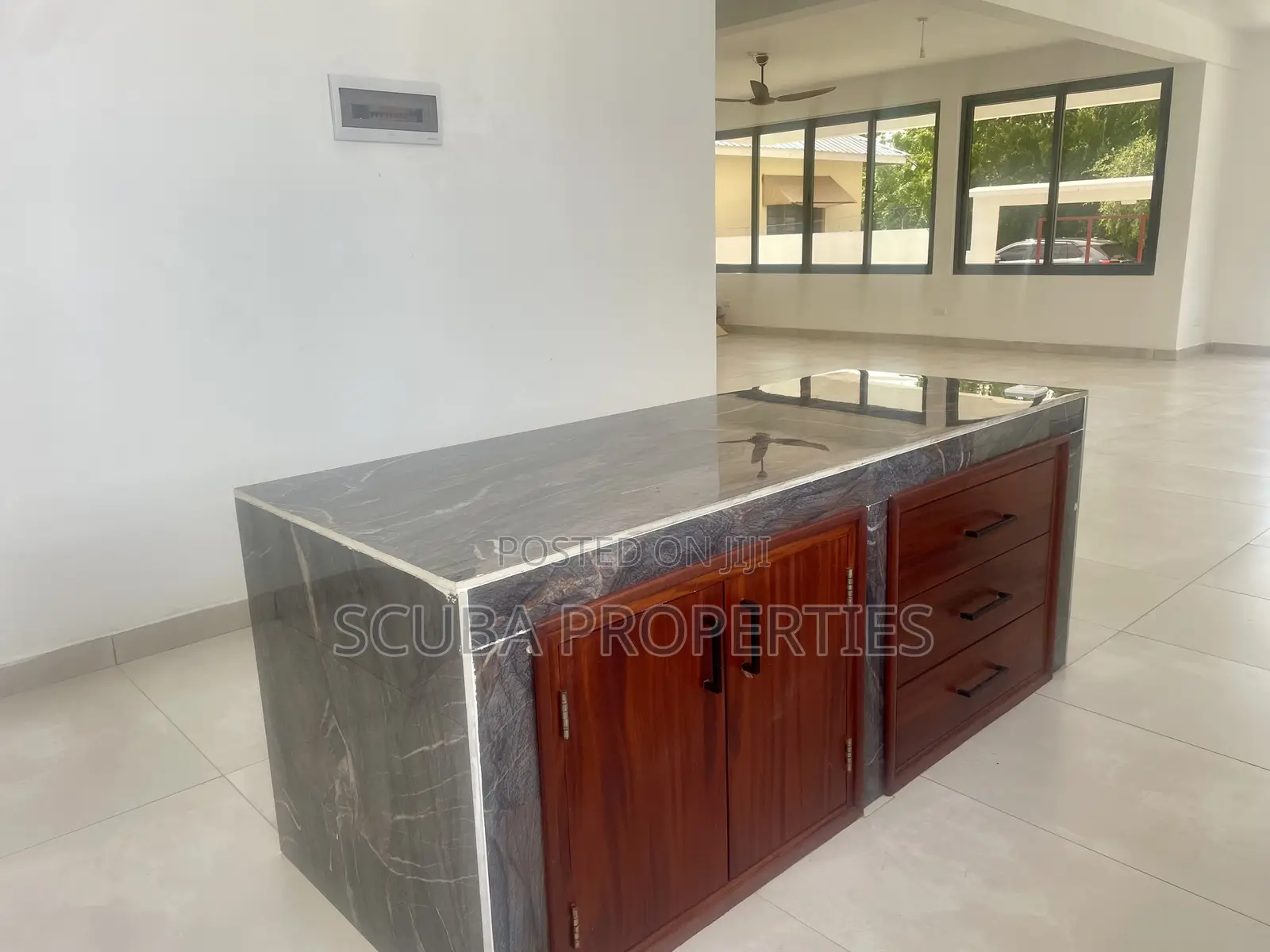 4bdrm House in Casuarina, Town Centre for sale