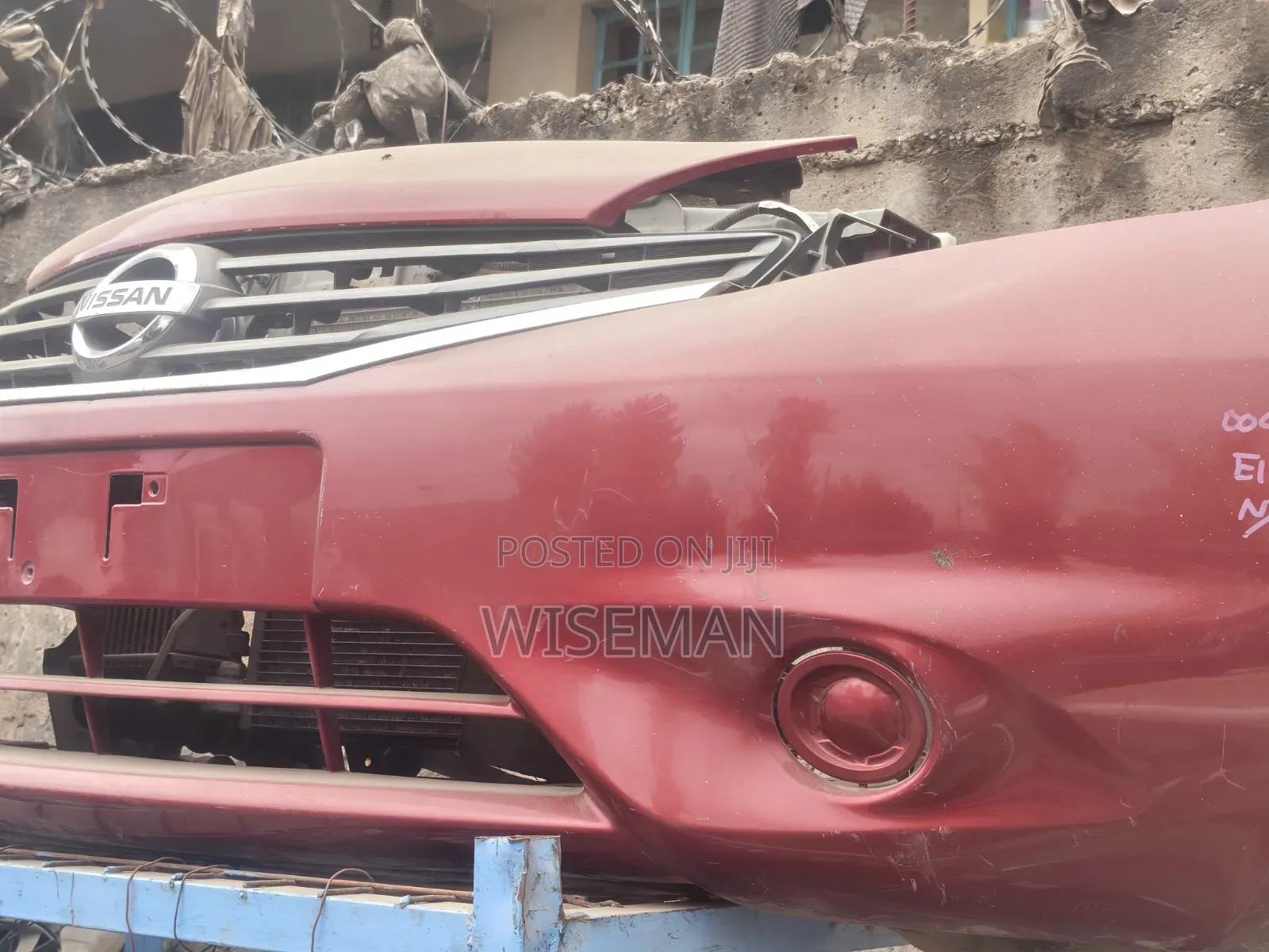 Nisan Note E12 Nosecut