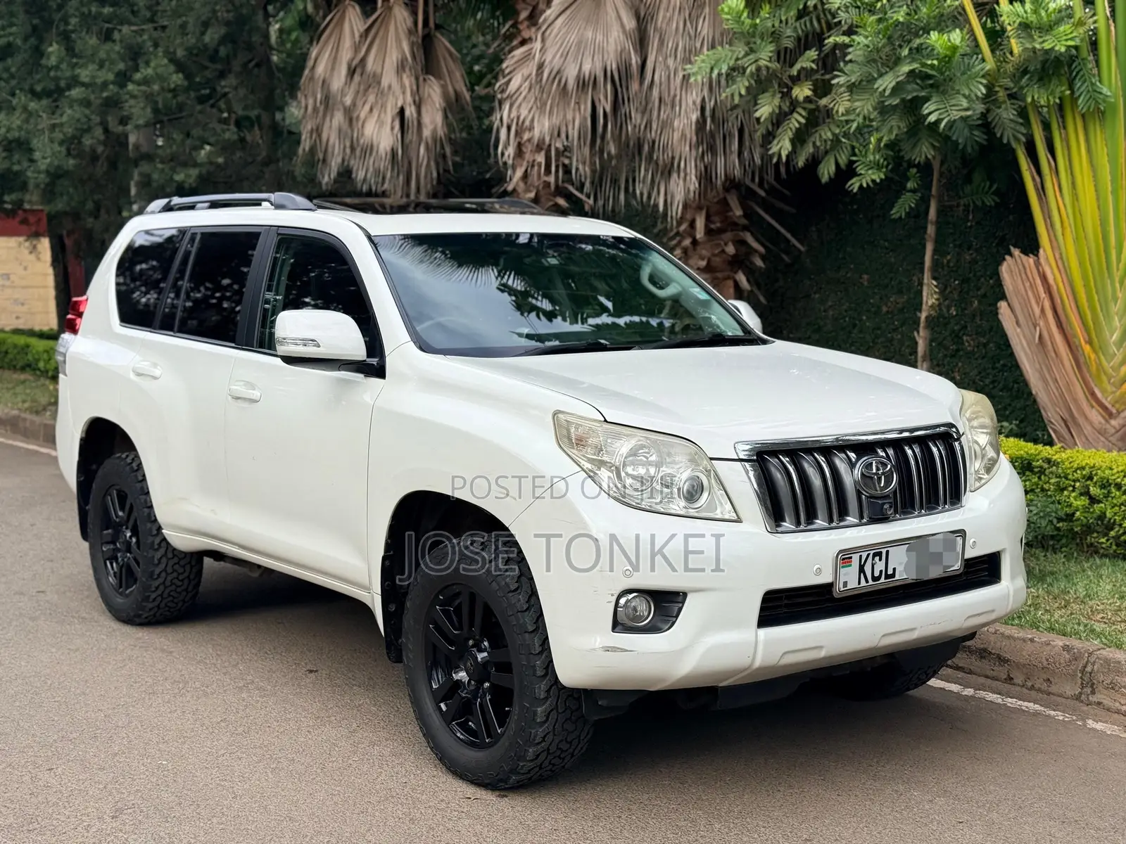 Toyota Land Cruiser Prado 4.0 Petrol TZ-G 2012 White
