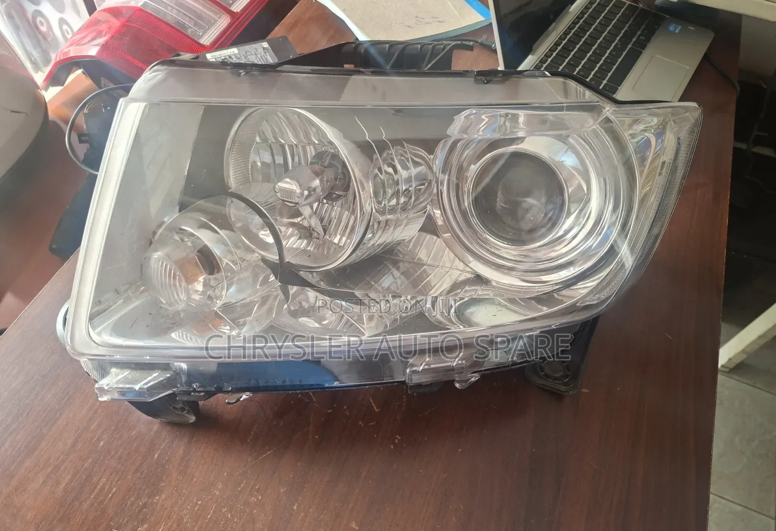 Jeep Grand Cherokee Wk2 2011 2013 Headlight