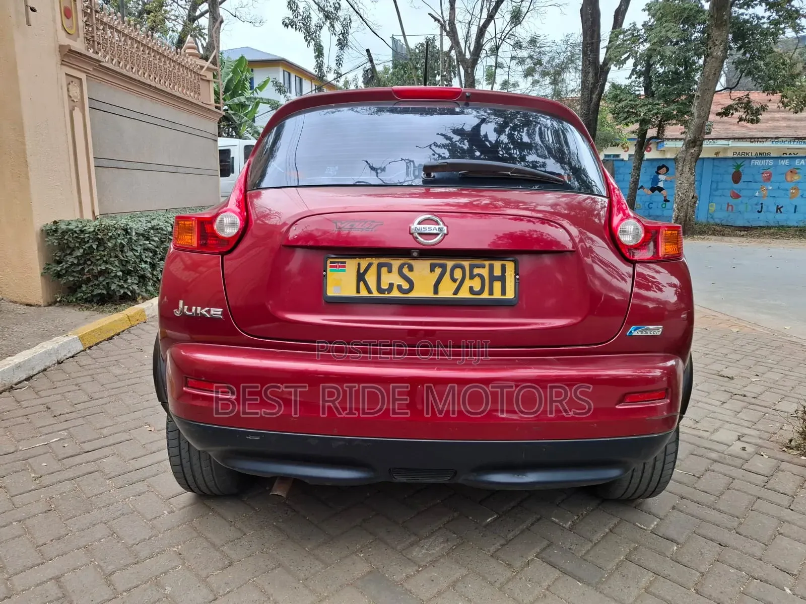 Nissan Juke 2011 Red