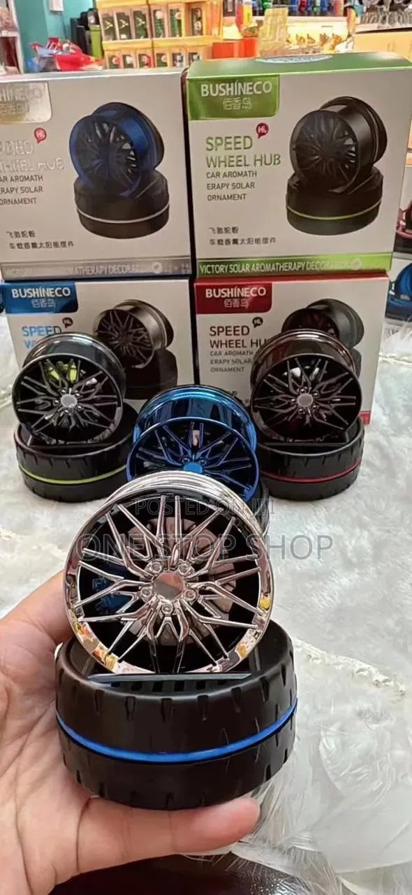 Rim Design Sitted on Tire Like Textured Base Solar Powered Air Fresner
