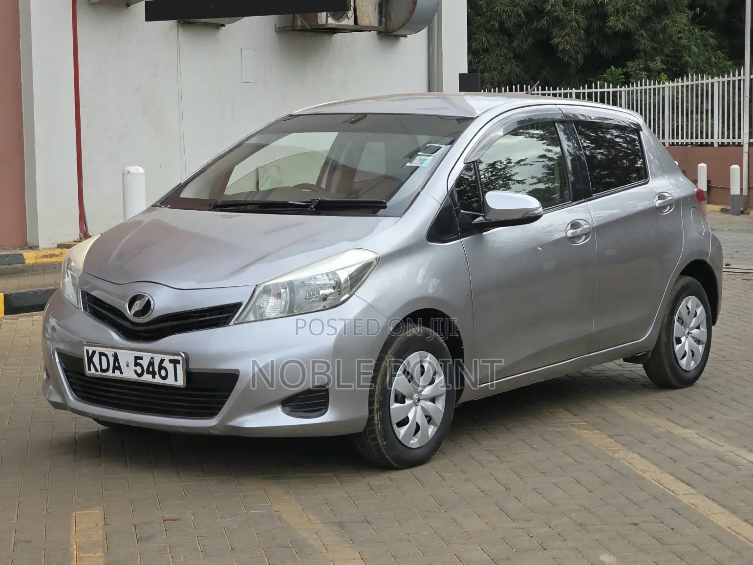 Toyota Vitz 2013 Black