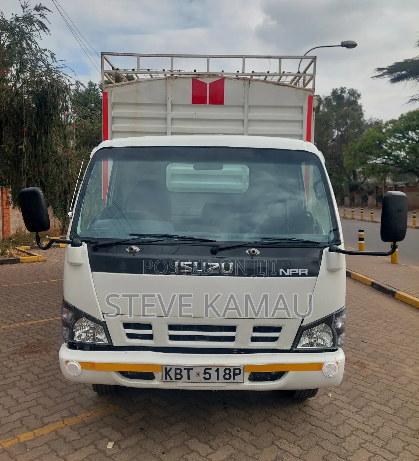 Isuzu NPR66 2014