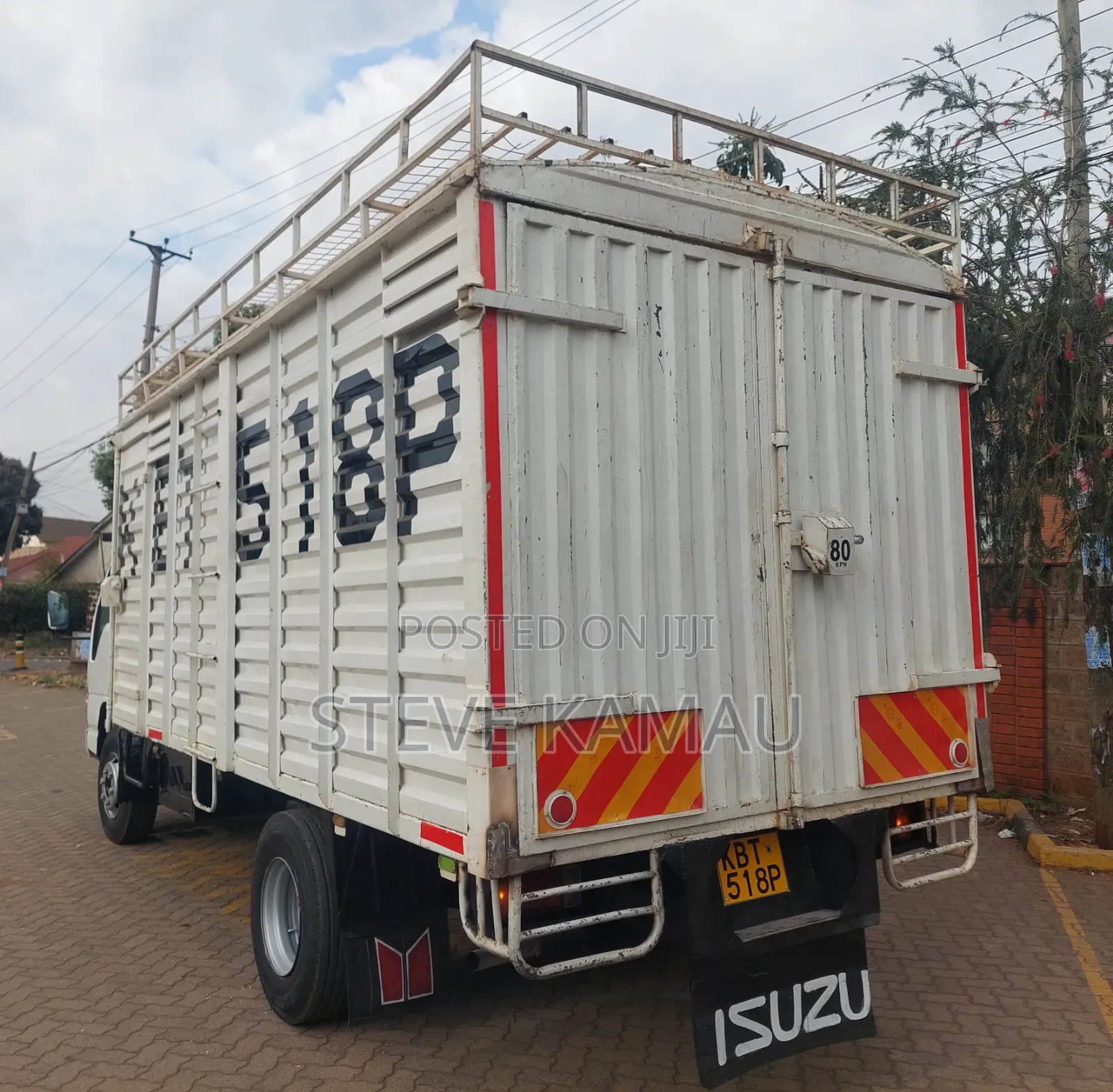 Isuzu NPR66 2014
