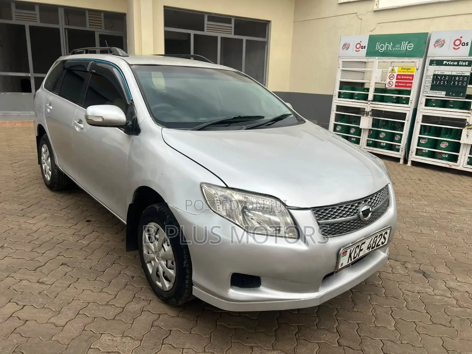 Toyota Corolla Fielder 2009 Silver