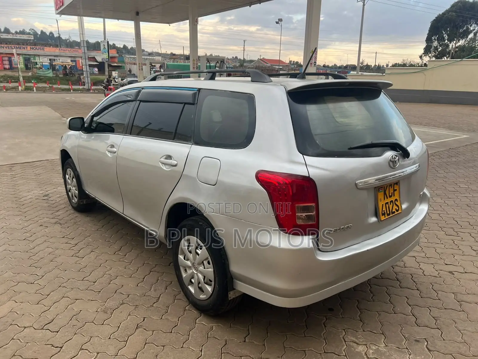 Toyota Corolla Fielder 2009 Silver