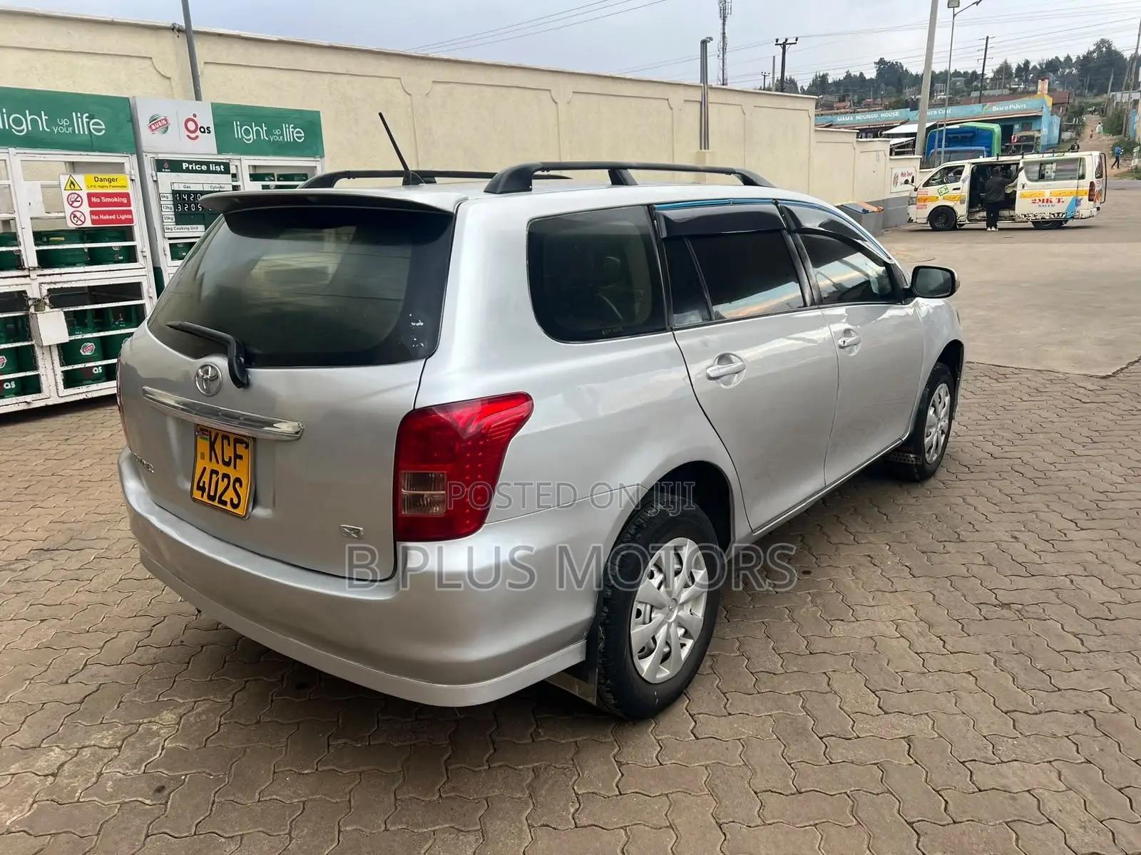 Toyota Corolla Fielder 2009 Silver
