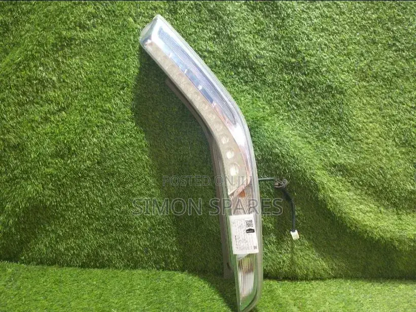 Tail Light Rh Nissan Leaf Aze0 2015