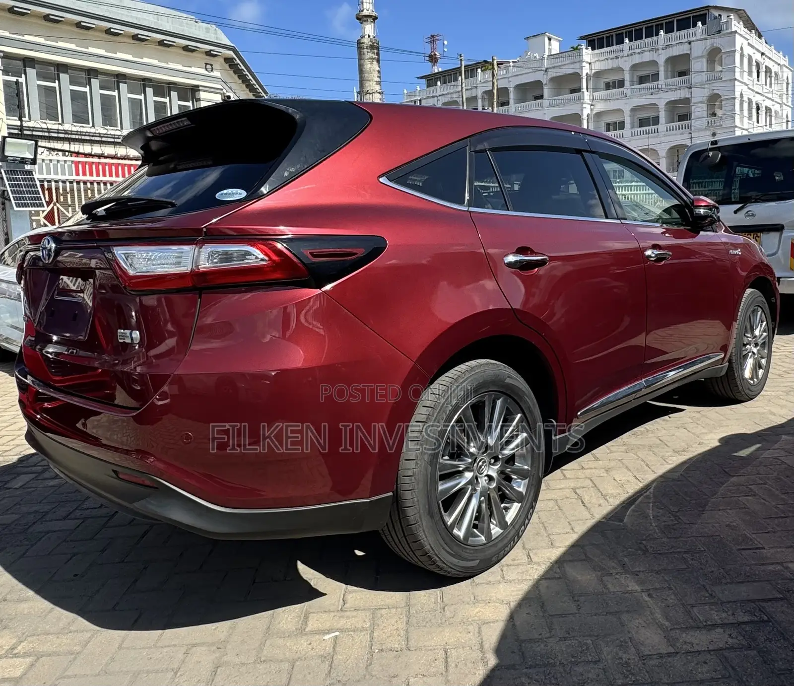 Toyota Harrier 2.5 Hybrid 4WD 2019 Red
