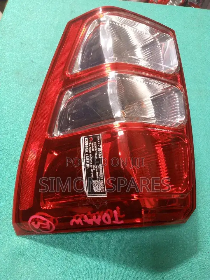 Tail Lamp Rh Suzuki Escudo 2013