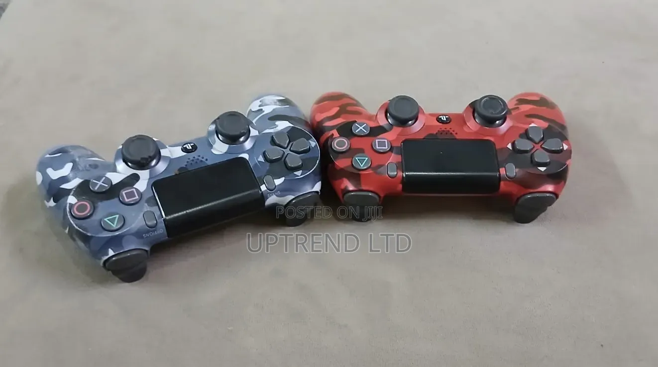 Ex Canada Playstation 4 Standard Black , Delivery Available