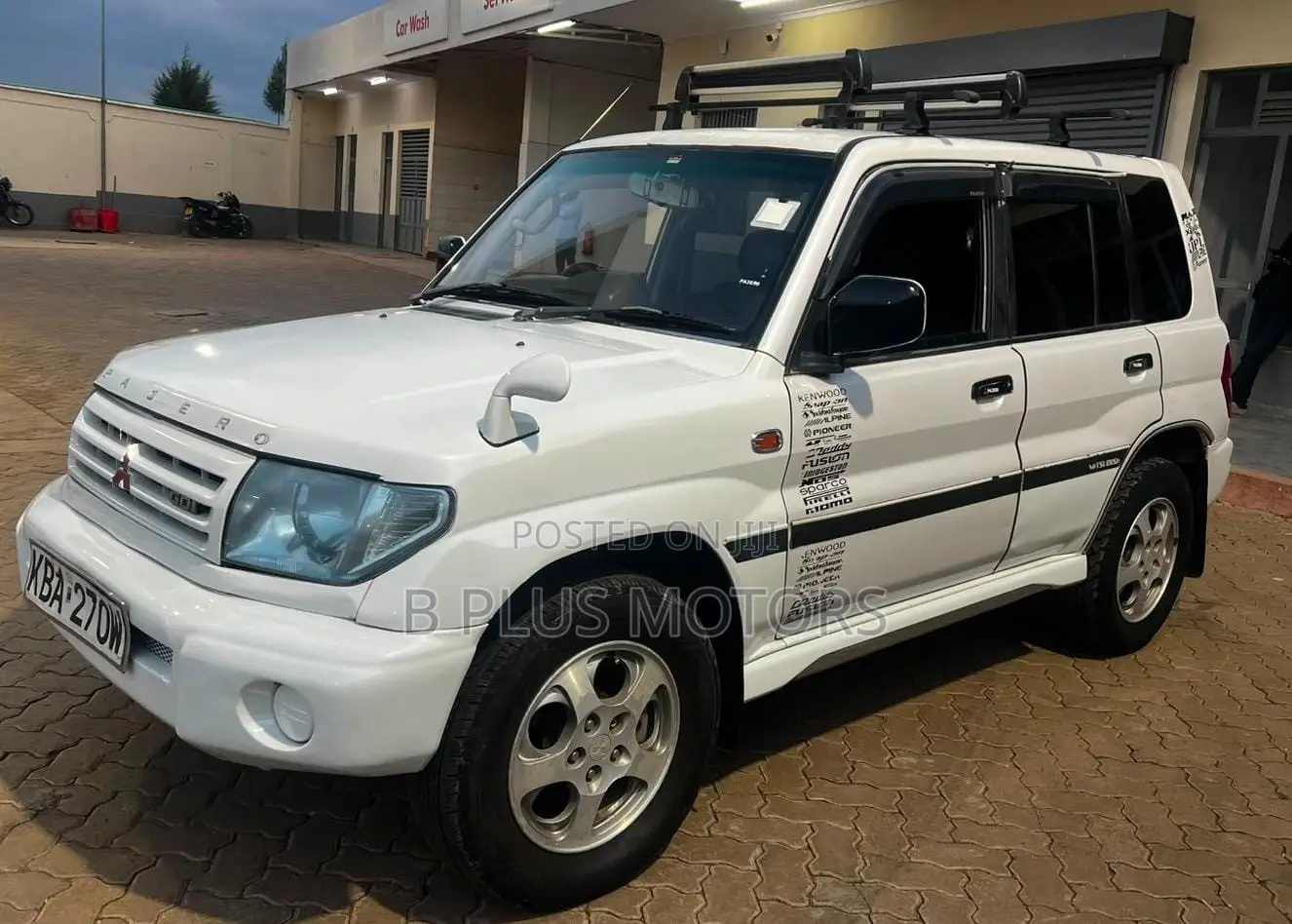 Mitsubishi Pajero 2006 White