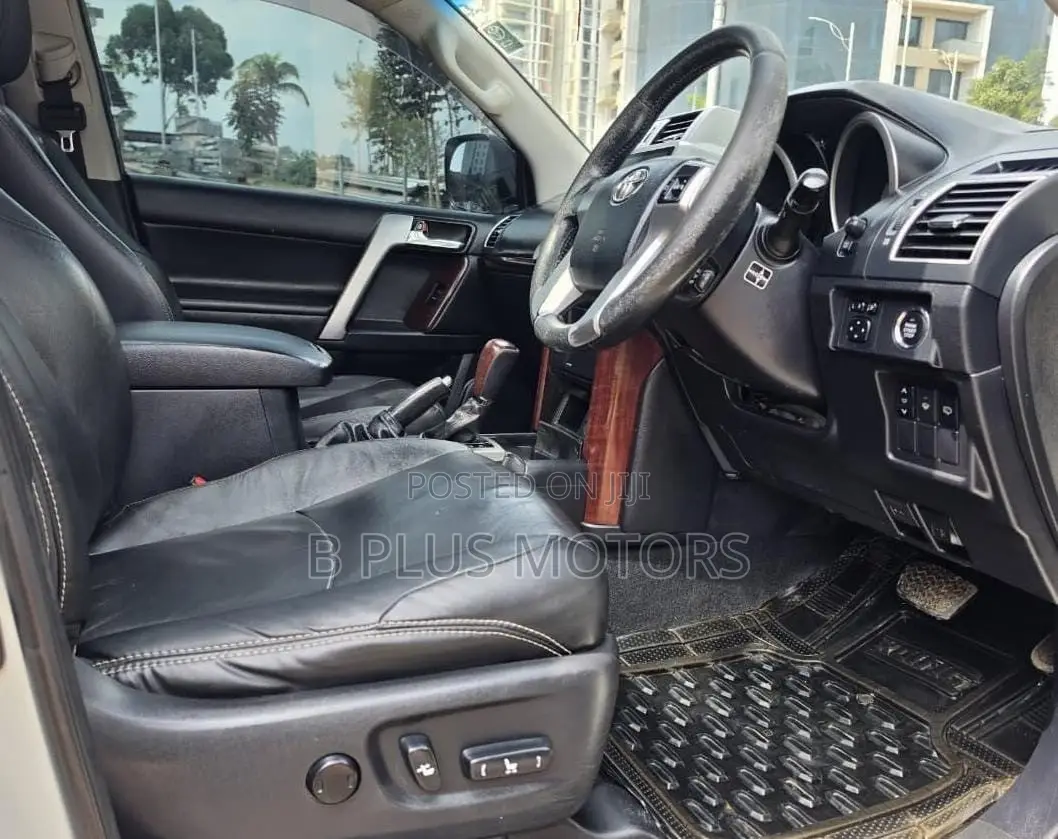 Toyota Land Cruiser Prado 2014 White