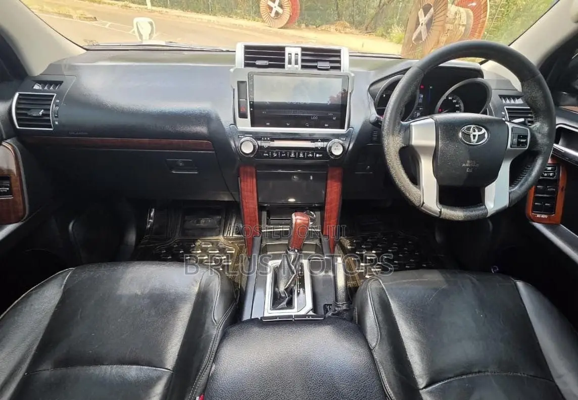 Toyota Land Cruiser Prado 2014 White