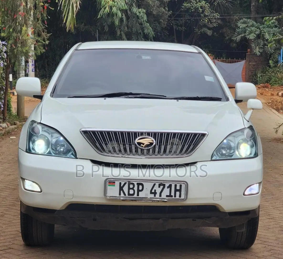 Toyota Harrier 2005 White