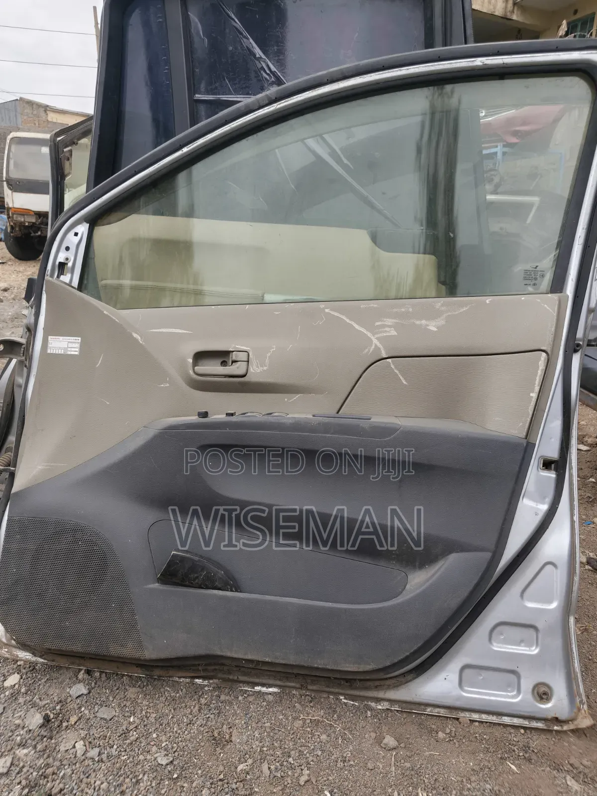 Daihatsu Mira Doors