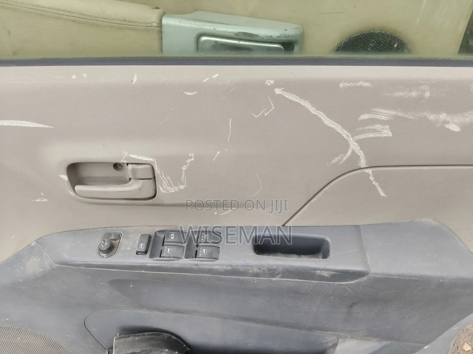 Daihatsu Mira Doors
