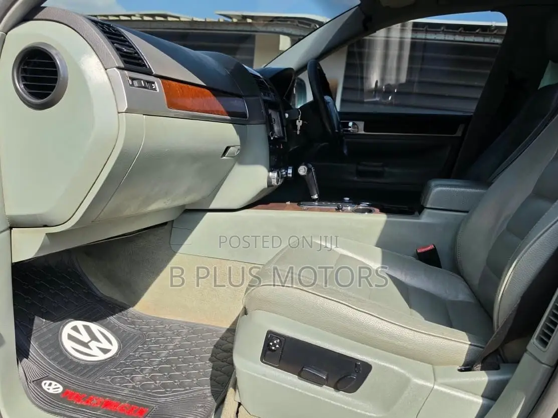 Volkswagen Touareg 2006 Green