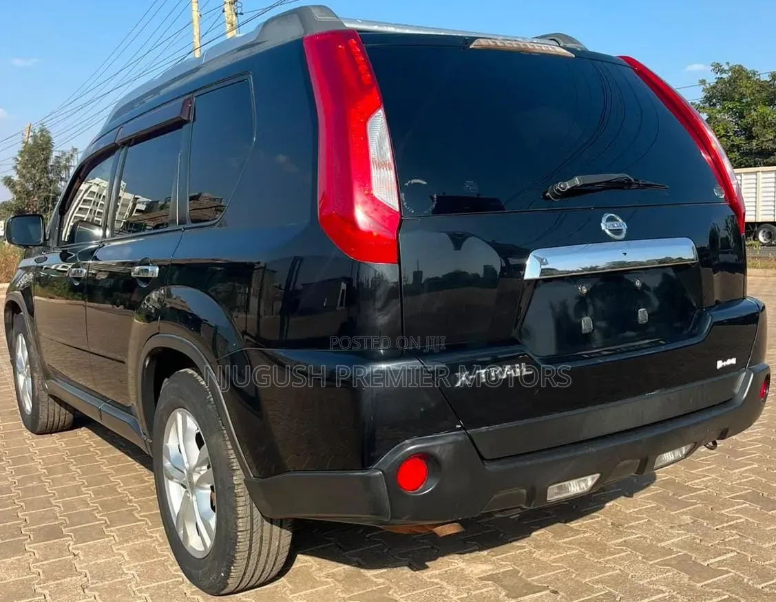 Nissan X-Trail 2010 Black