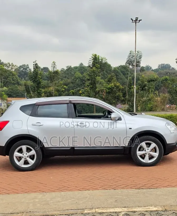 Nissan Dualis 2010 Silver