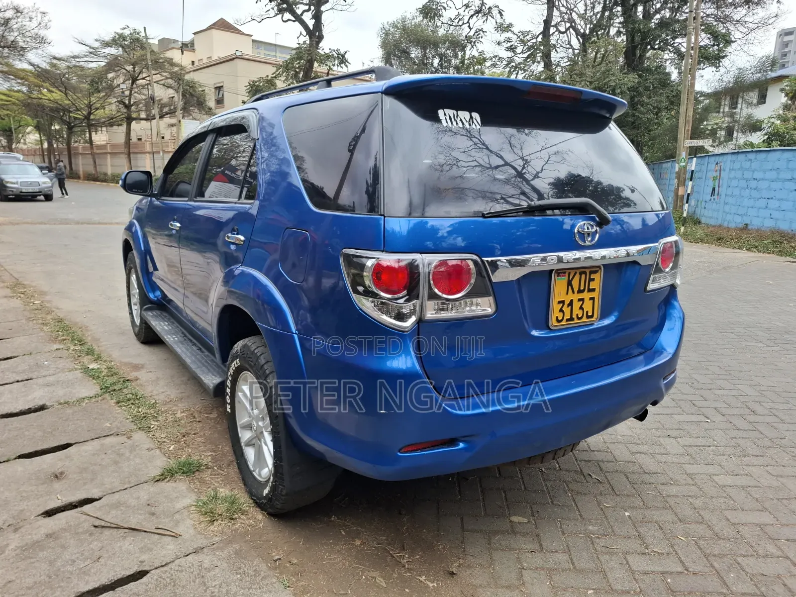 Toyota Fortuner 2012 Blue