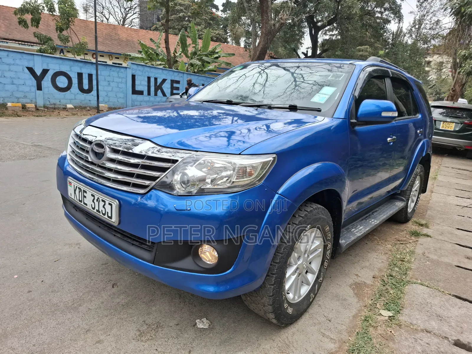 Toyota Fortuner 2012 Blue