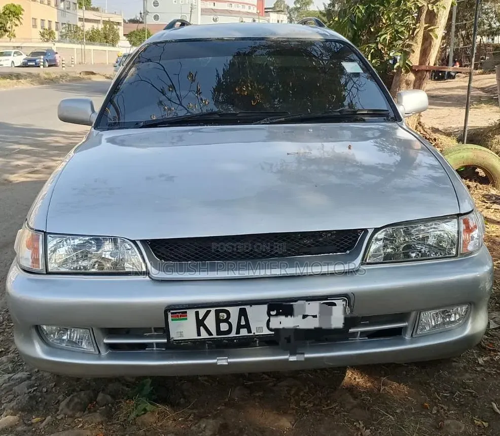 Toyota Corolla G-Touring 2000 Silver