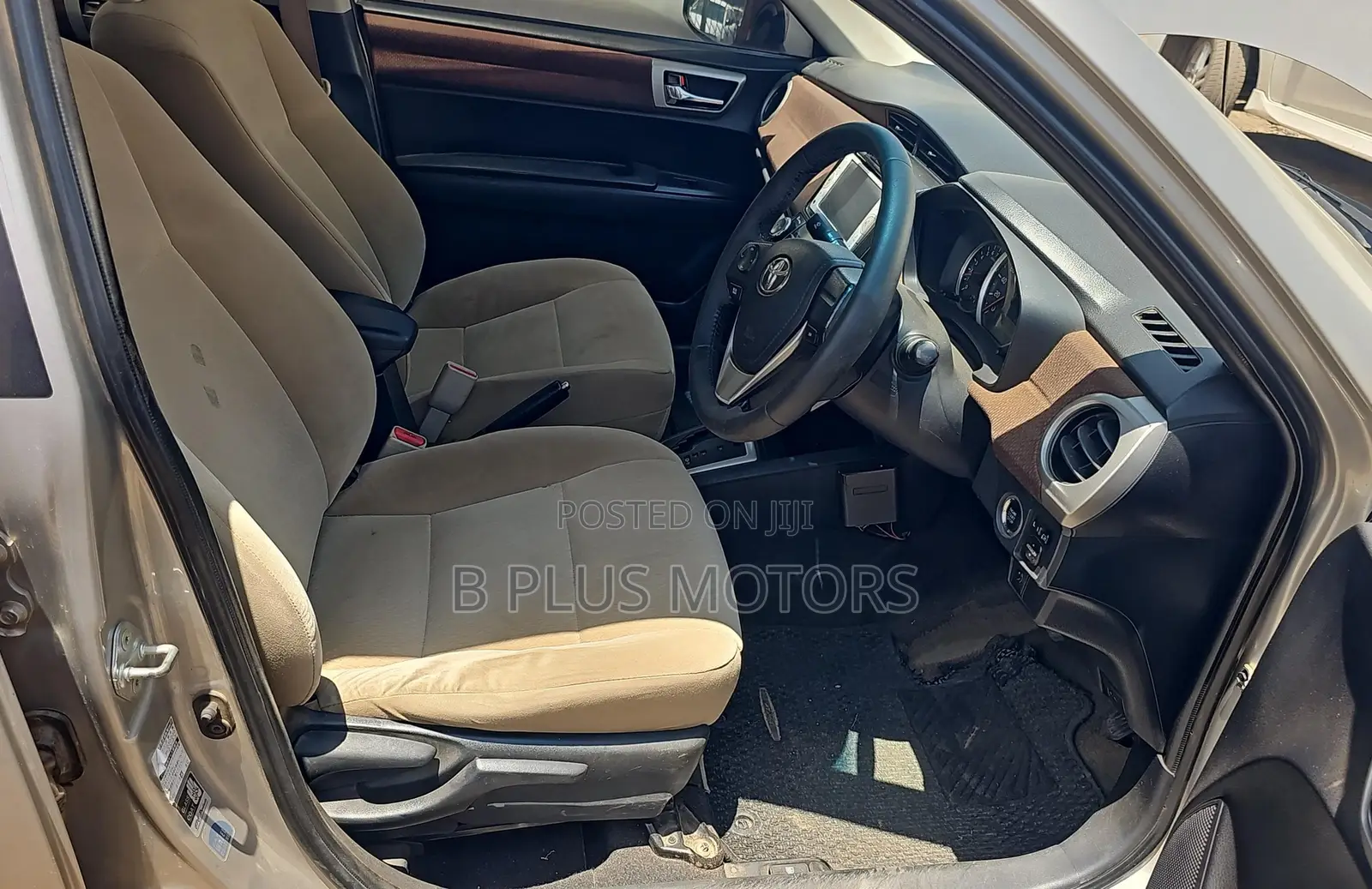 Toyota Axio 2012 Silver