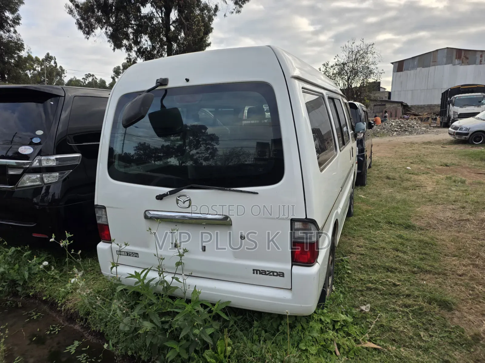 Mazda Bongo 2009 White