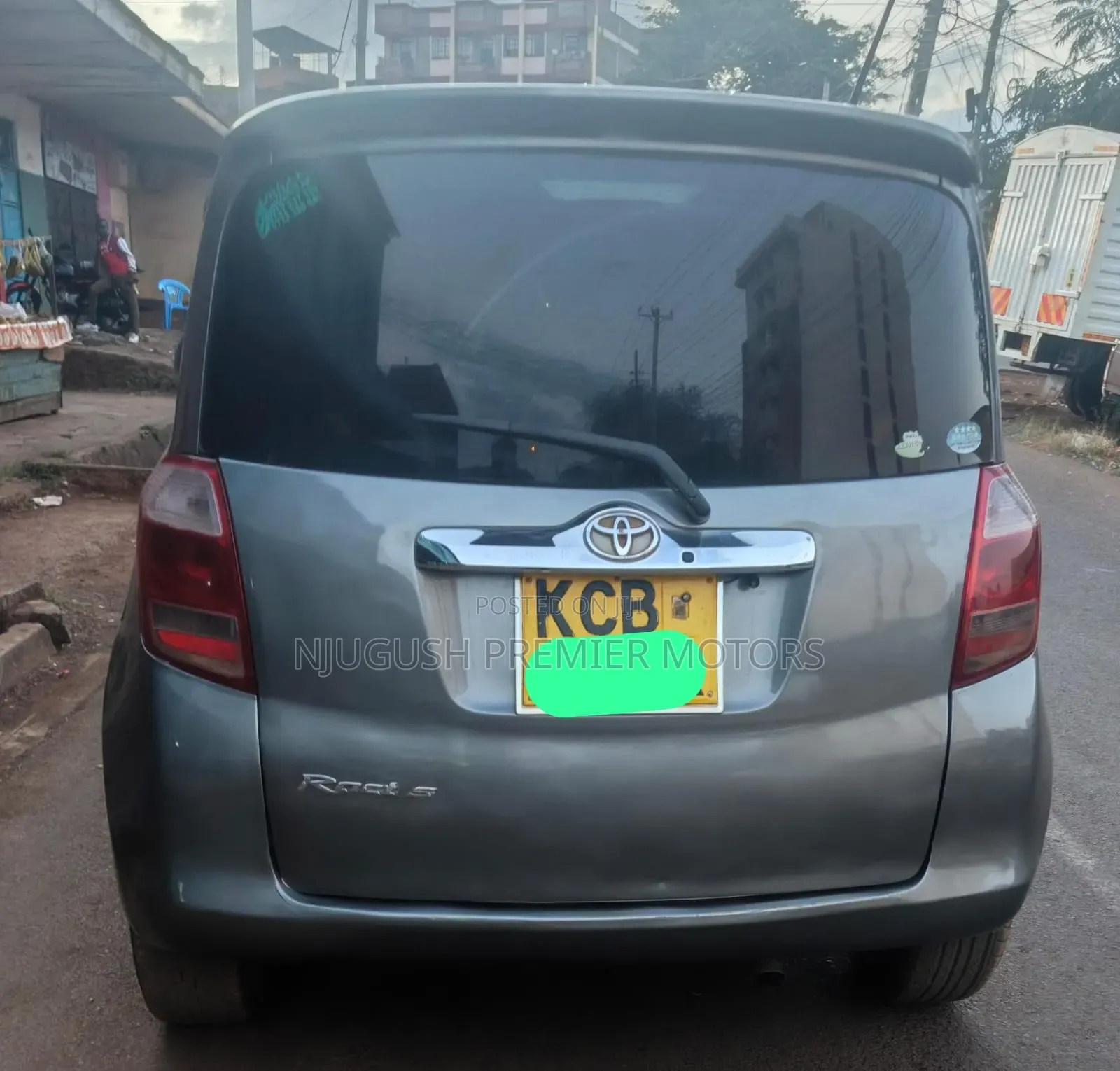 Toyota Ractis 2008 Gray