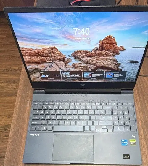 New Laptop HP Victus 15 8GB Intel Core i5 SSD 512GB