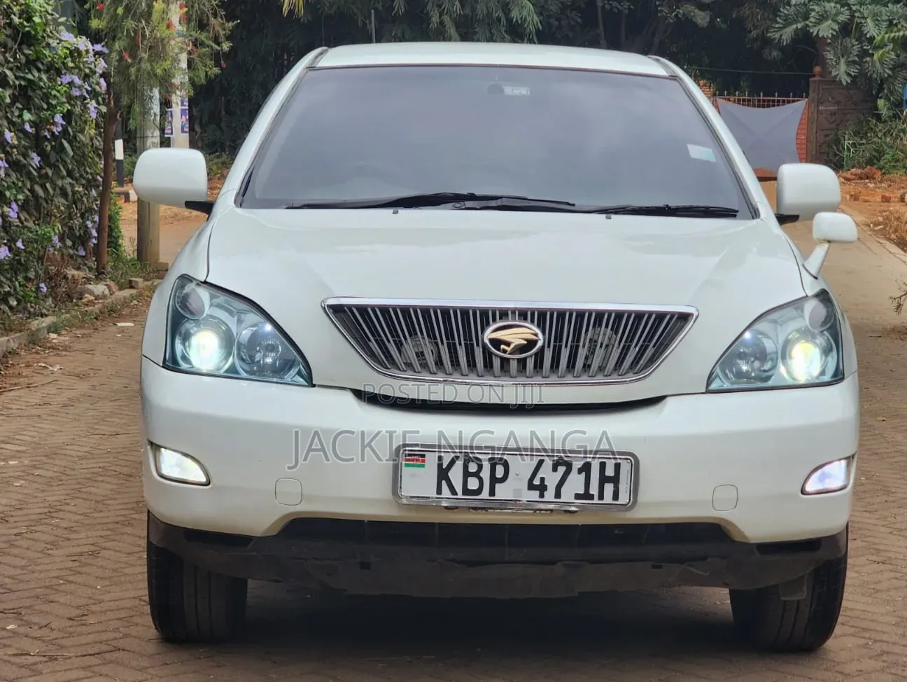 Toyota Harrier 2005 White