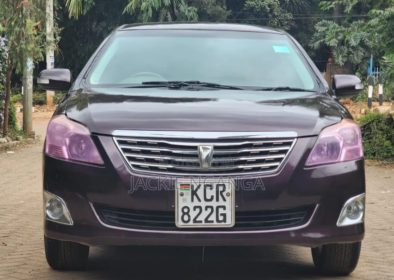Toyota Premio 2011 Maroon