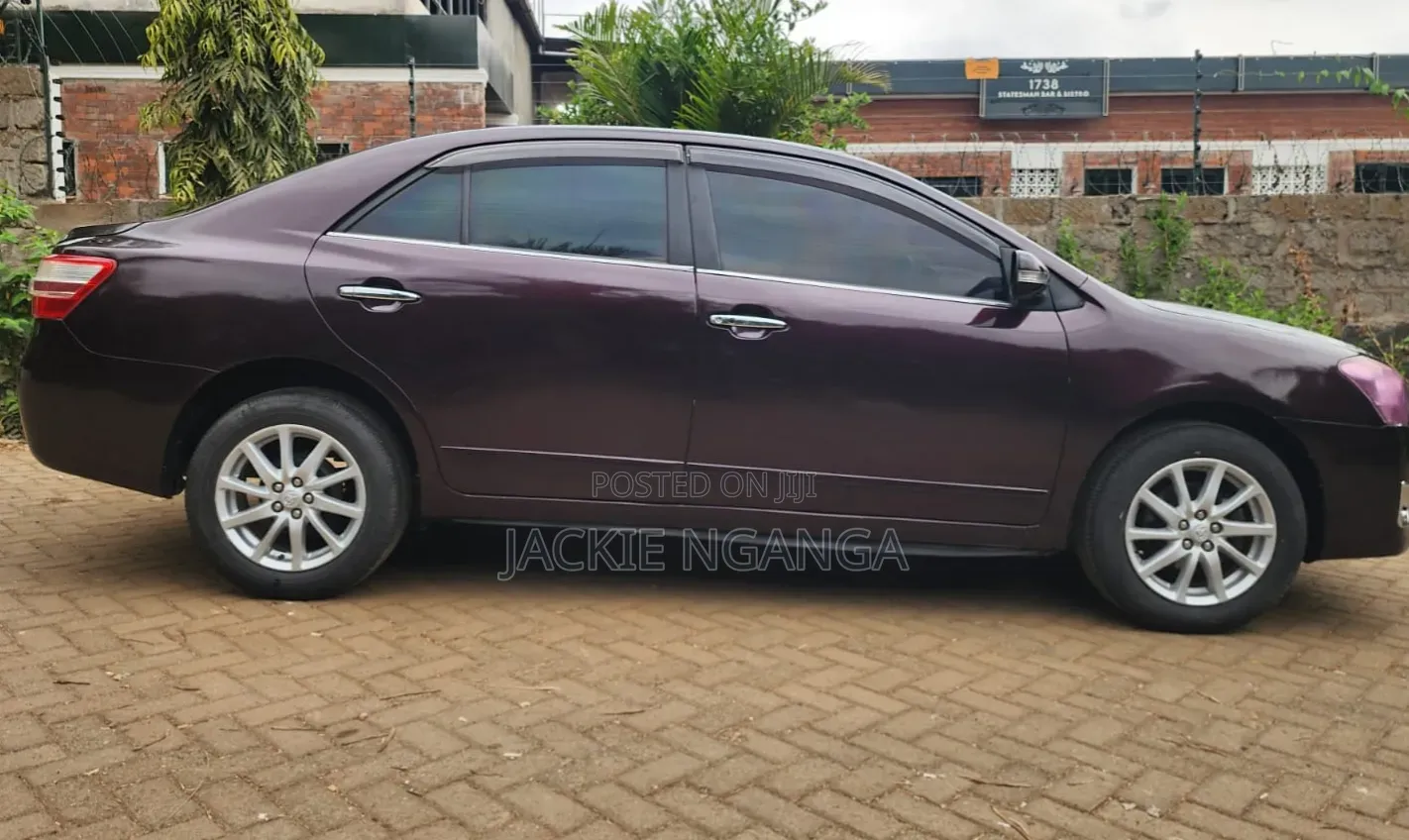 Toyota Premio 2011 Maroon