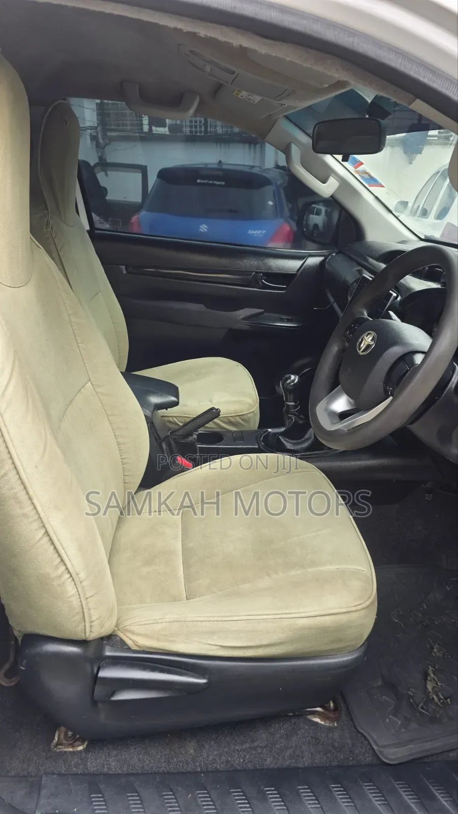 Toyota Hilux 2019 White