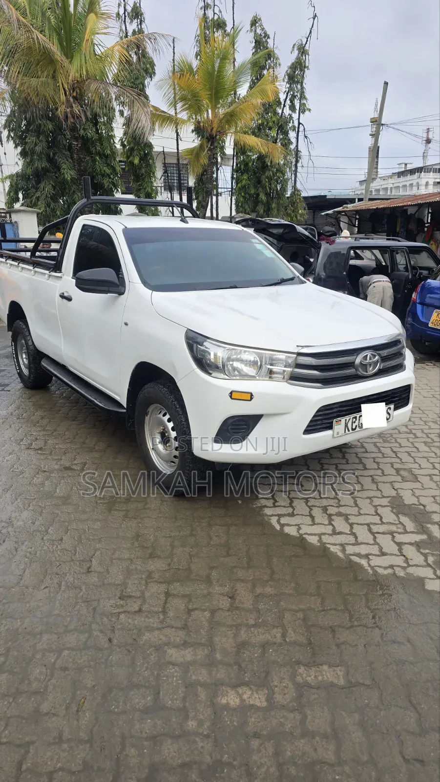 Toyota Hilux 2019 White