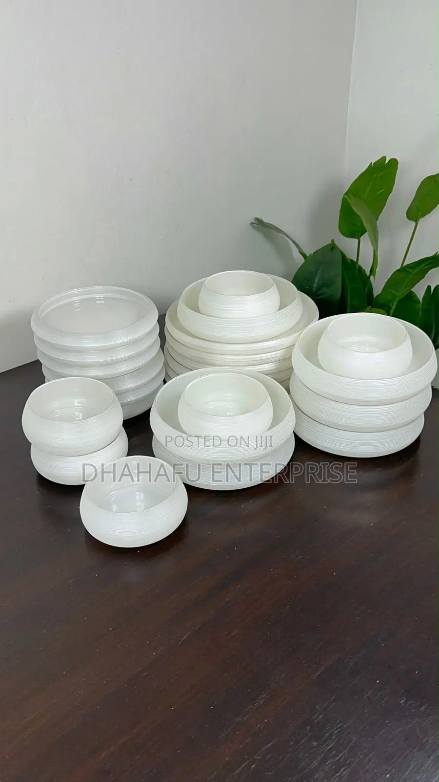 Frosted Ribbed Glass Dinner Set – 24 Pieces (6 Person Set)