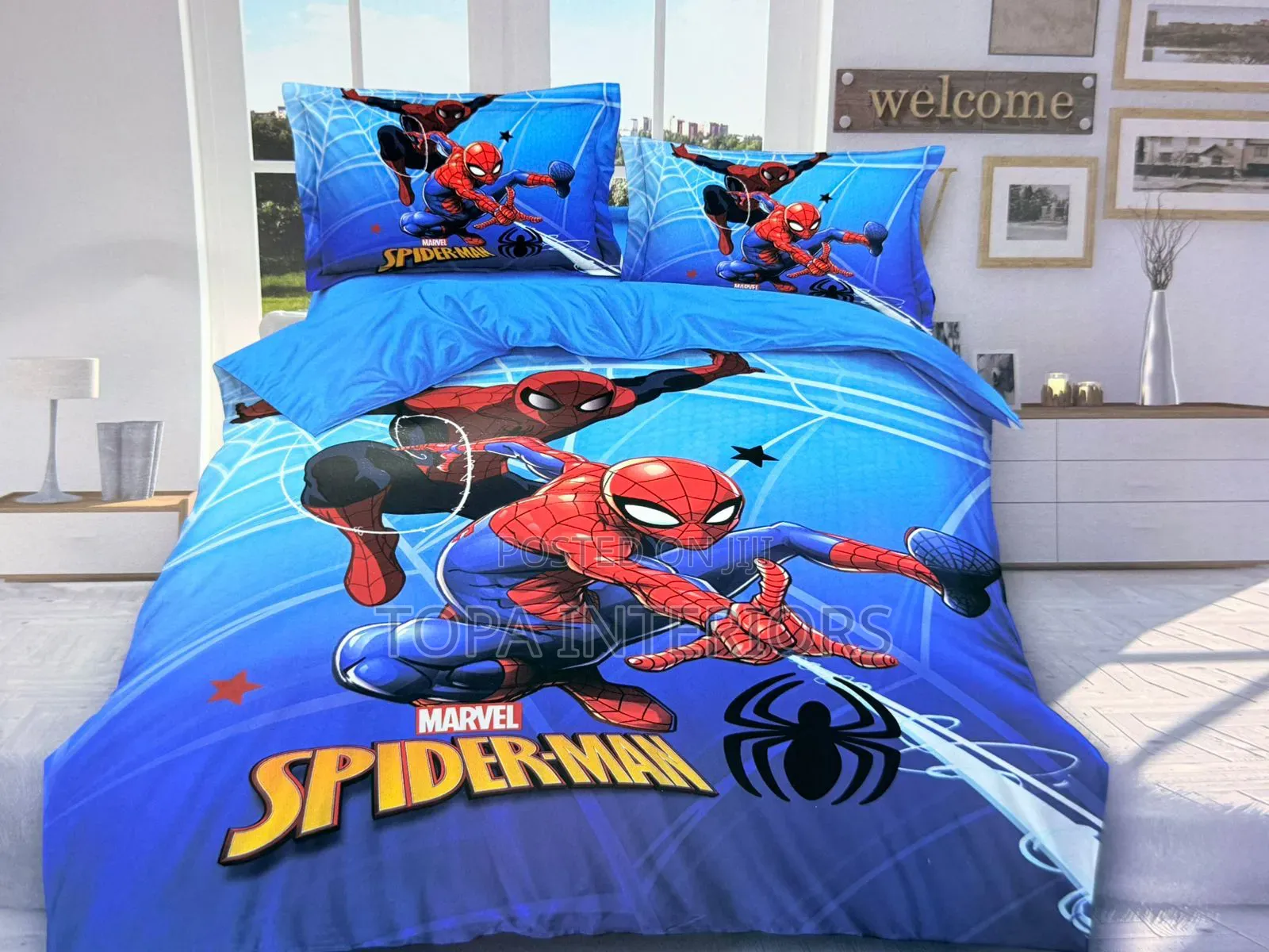 Spiderman Cartoon Duvets Set With Matching Pillow Cases and Bedsheet