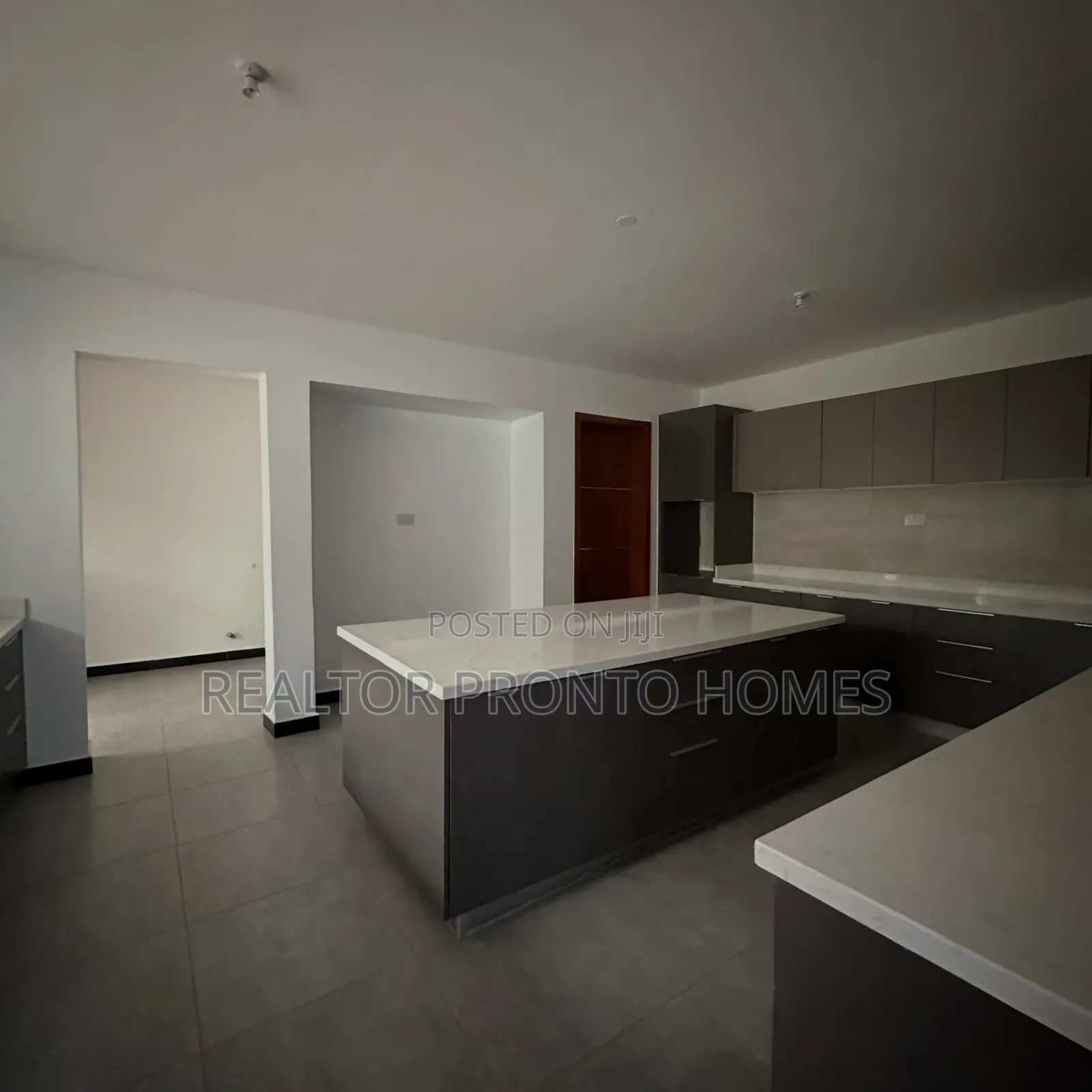 5bdrm Villa in Karen Nairobi, Hardy for sale