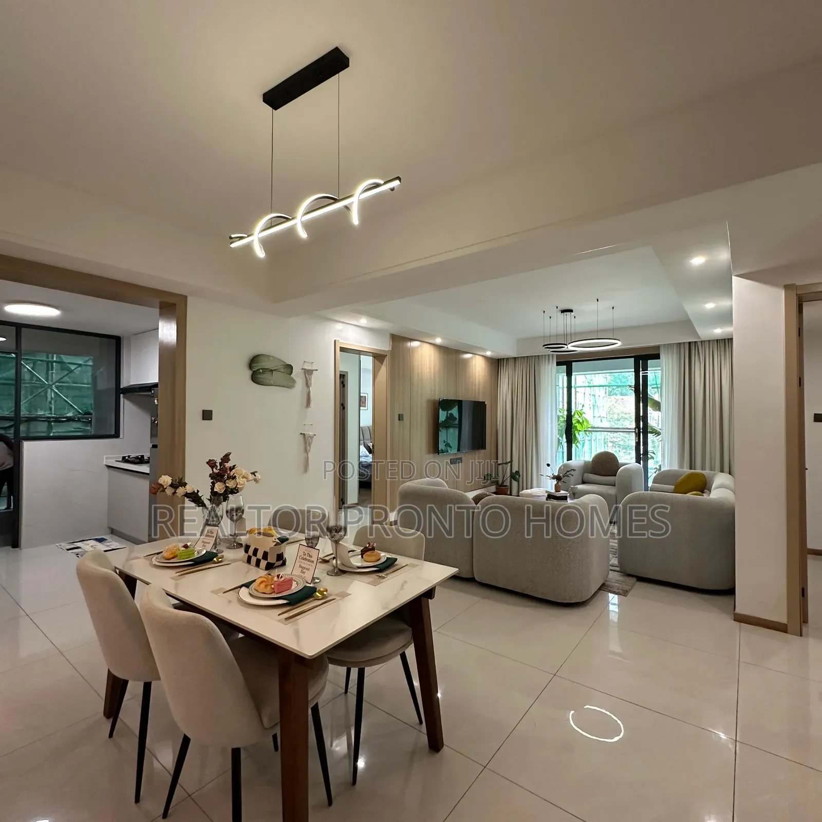 2bdrm Apartment in Westlands Nairobi, Raphta Road Area for sale
