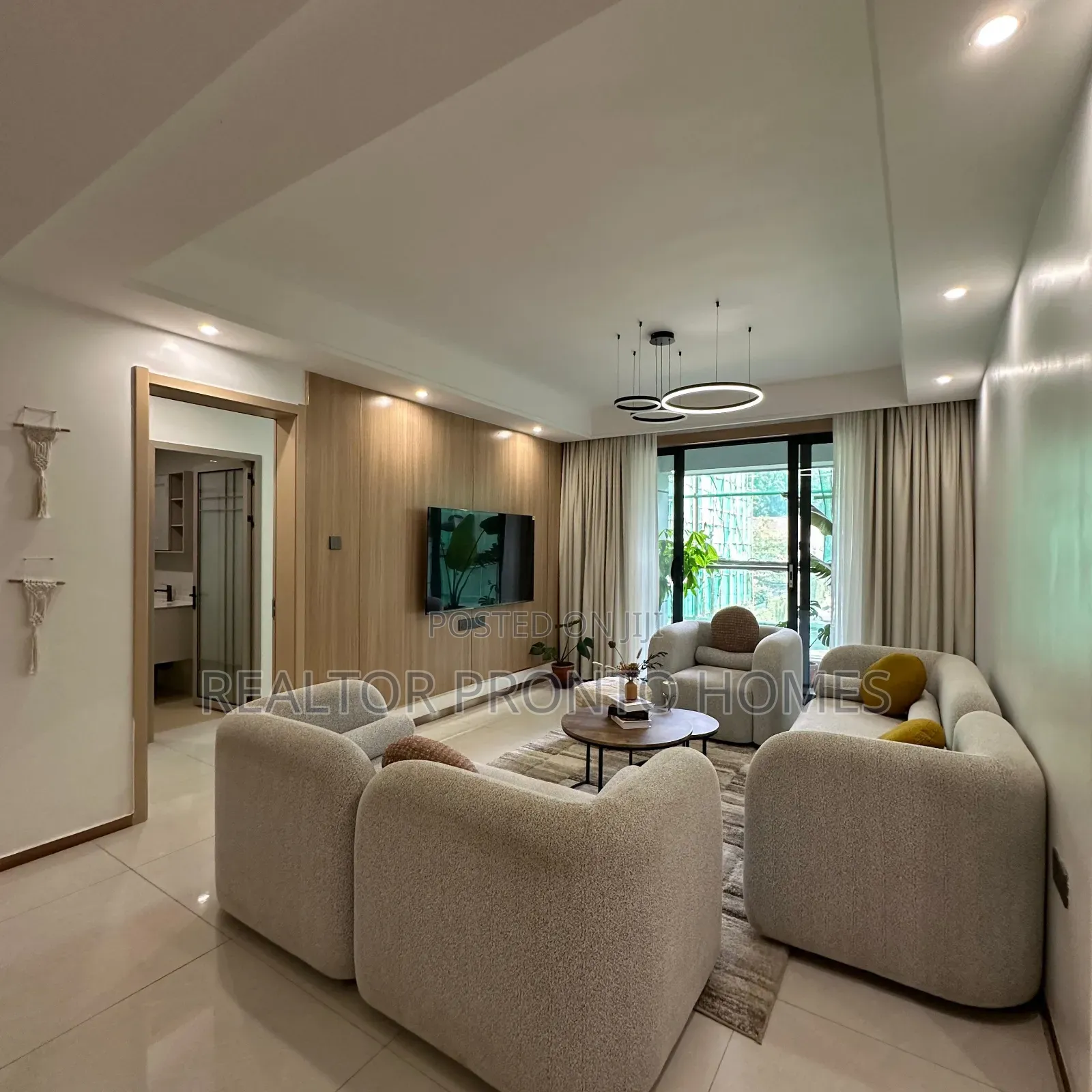 2bdrm Apartment in Westlands Nairobi, Raphta Road Area for sale