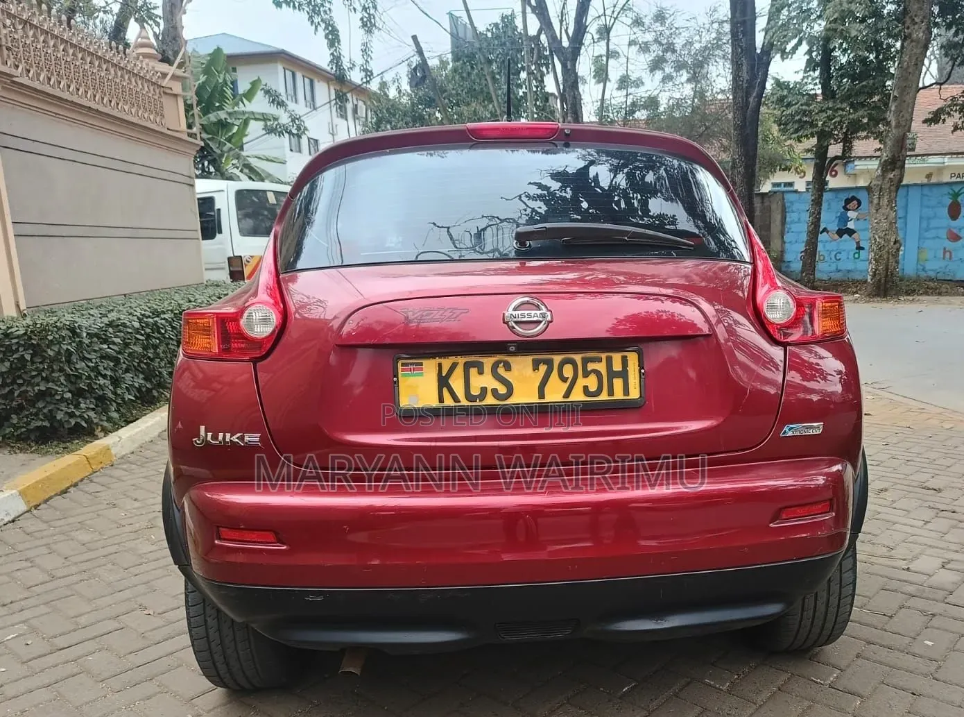 Nissan Juke 2011 Red