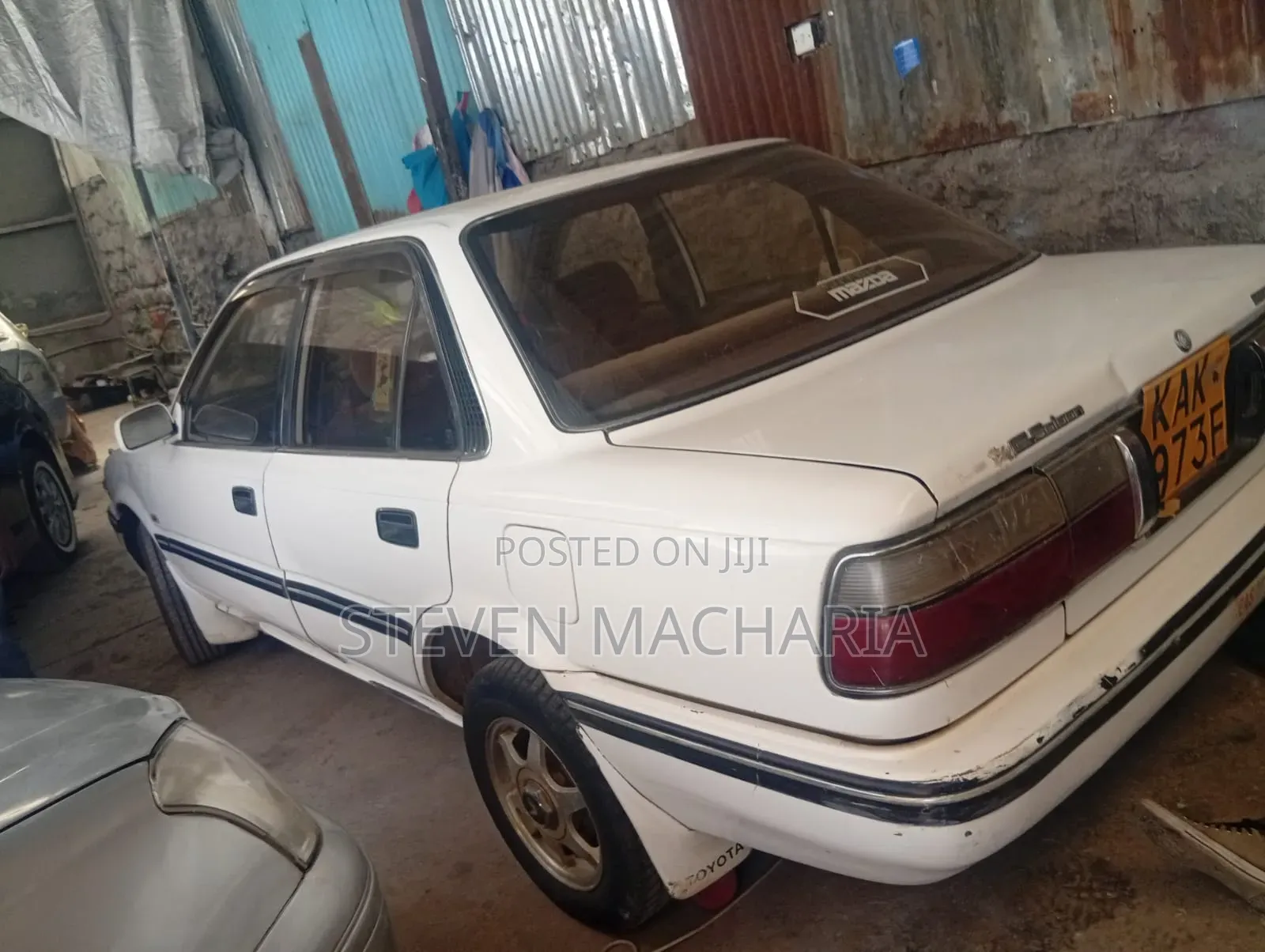 Toyota Corolla 2000 White