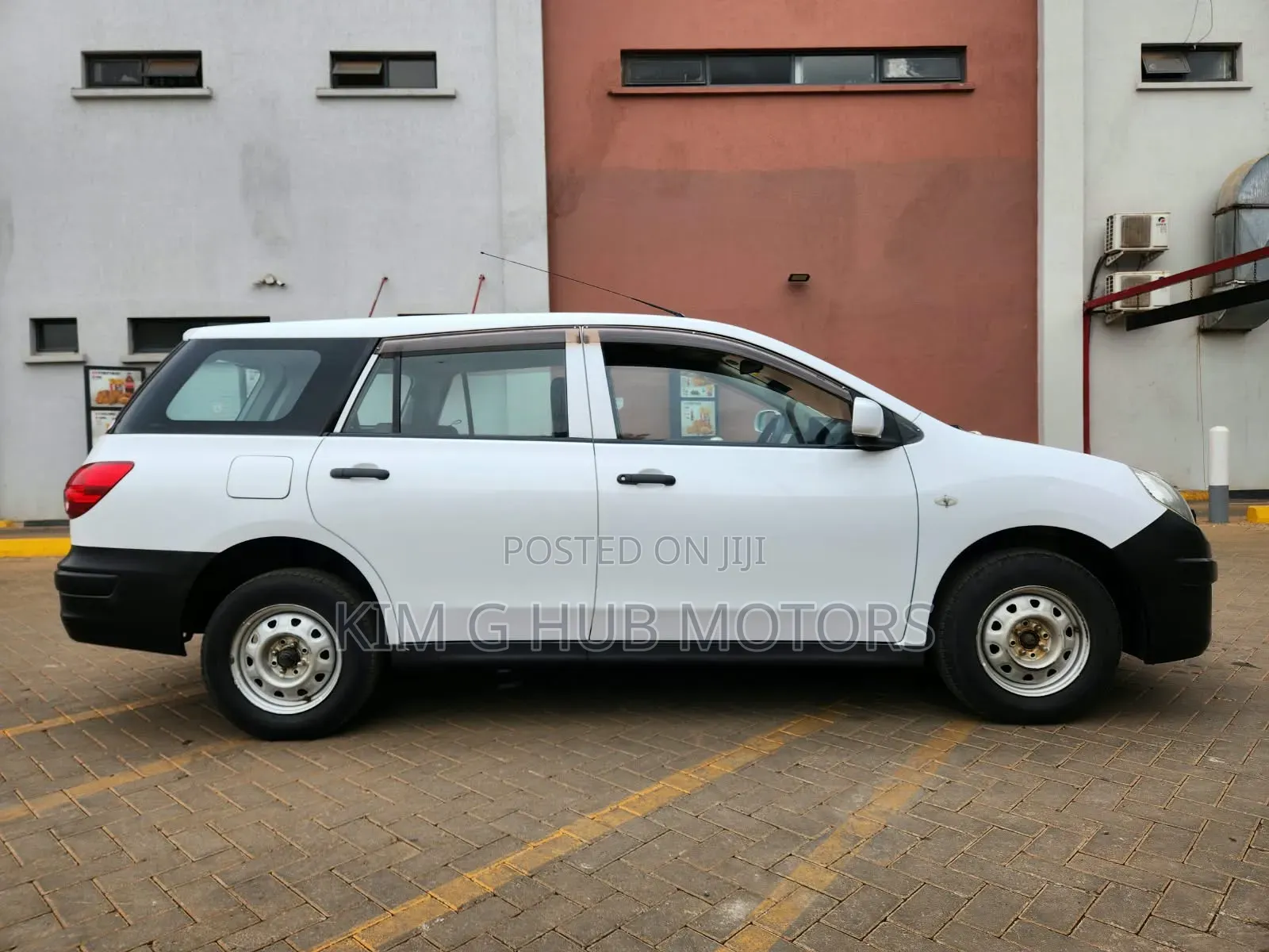 Nissan Advan 2014 Pearl